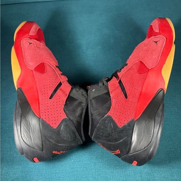 Size 11 - Men’s Nike Air Jordan Zion 2 black and red shoes - Picture 6 of 10